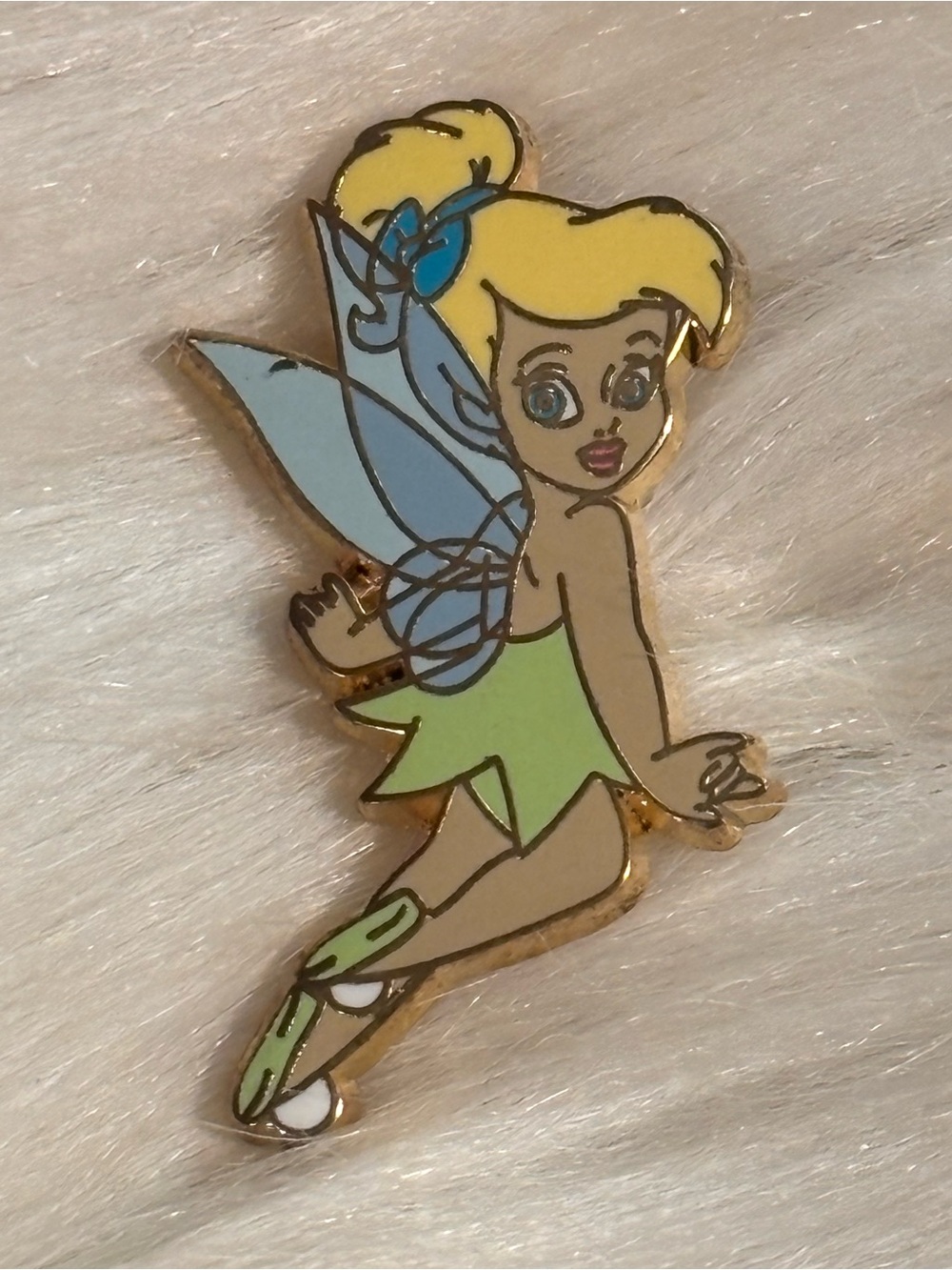 Disney Pin Toddler Tinker Bell Flying Away 2009